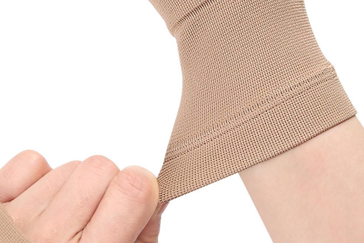 1Pair Wrist Brace Glove Sport Wrist Support for Fitness Weightlifting Skin Tone - XL